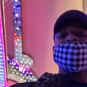 Meet your Posher, Gilbert